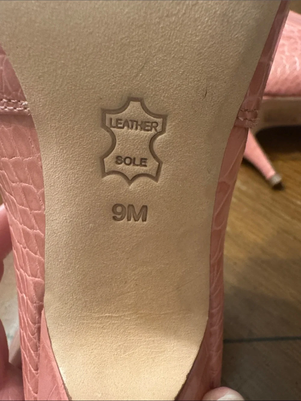 Tory Burch Georgina Croc Embossed Pink Leather Ankle Bootie Size 9 EUC
